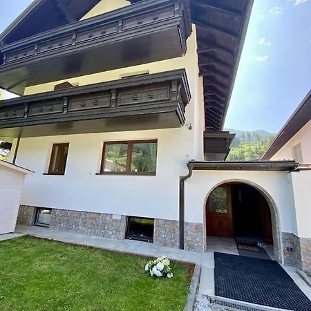 Apartamento Gastuna Suites-familienapartment *